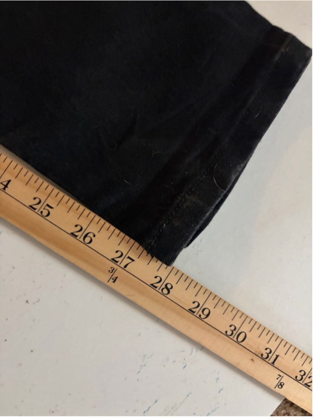 Boys True Religion Black Slim Fit Jeans Size 16 with Red Stitching
193 - Picture 6 of 8